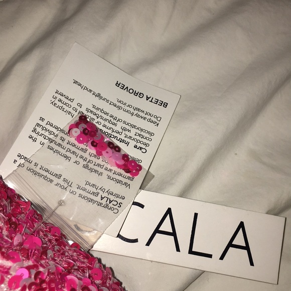 Homecoming or prom dress - Picture 3 of 8